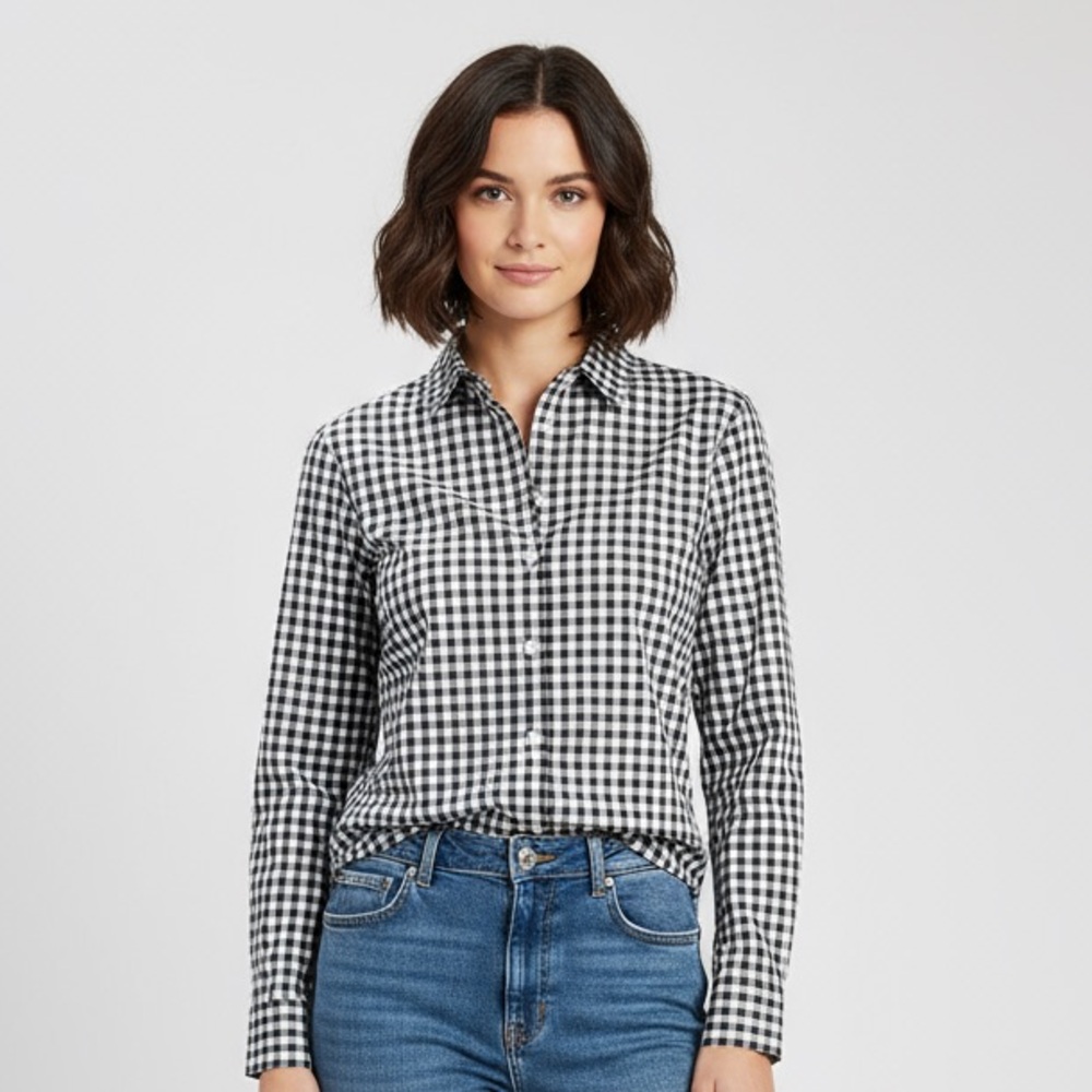 Banana Republic Women's Black and White Gingham Shirt